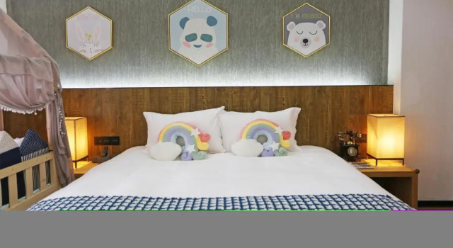 Семейный номер Standard Lin Yin Art Hotel Shanghai Pudong PVG Airport Disneyland Free Shuttle