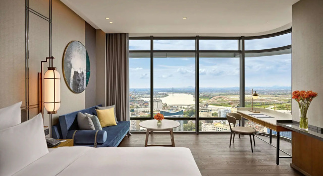 Номер Deluxe Pullman Hai Phong Grand Hotel