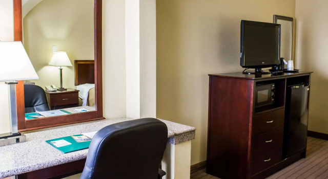 Двухместный номер Standard Quality Inn Fuquay Varina East