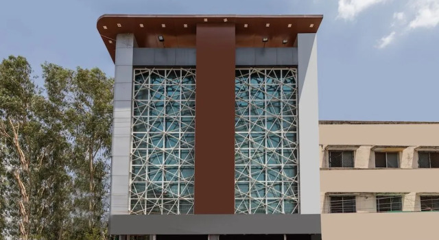 Oyo 41898 Balaji Palace
