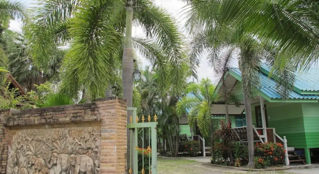 Номер Standard The Green Resort Sri Racha
