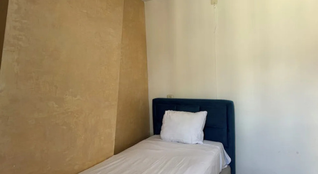 Одноместный номер с балконом Hotel Di Ann Amsterdam City Centre