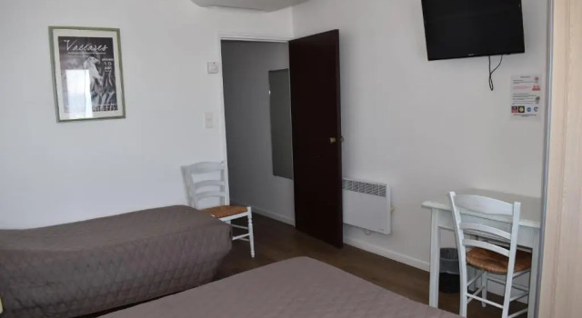 Трёхместный номер Standard с видом на море Hotel Camille