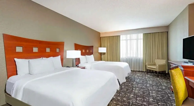 Люкс c 1 комнатой Embassy Suites by Hilton Saint Louis Saint Charles