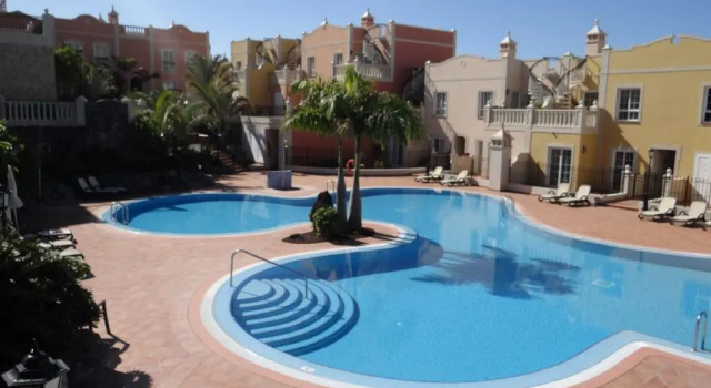 Arenita Apartment, Book Apartment Hotels in Tenerife with Parking, Parking