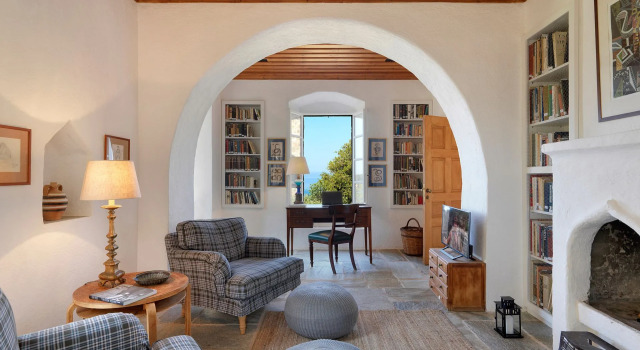 The Patrick & Joan Leigh Fermor House, Забронировать Отель Отели периферийной единицы Мессения 5 звезд, 5*
