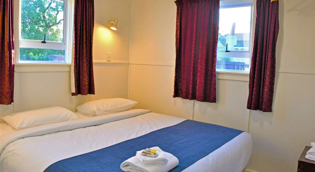 Четырёхместный люкс Comfort Inn Westshore Beach