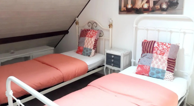 Property With one Bedroom in Sainte-marie-du-mont, With Enclosed Garden and Wifi - 100 m From the Beach, Забронировать Отель  