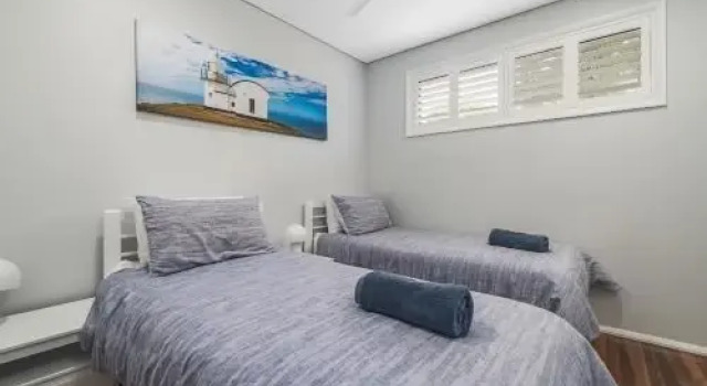 Blue Beach House, 9 Cross Street, Port Macquarie, Забронировать Отель Порт-Маккуори Northern Rivers, рядом с Музей Порт-Маккуори