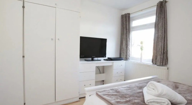 Arma Short Stays - Turner Close