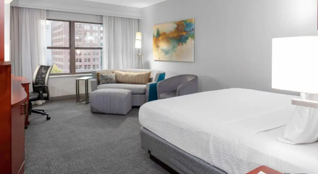 Номер Standard Courtyard Memphis Downtown