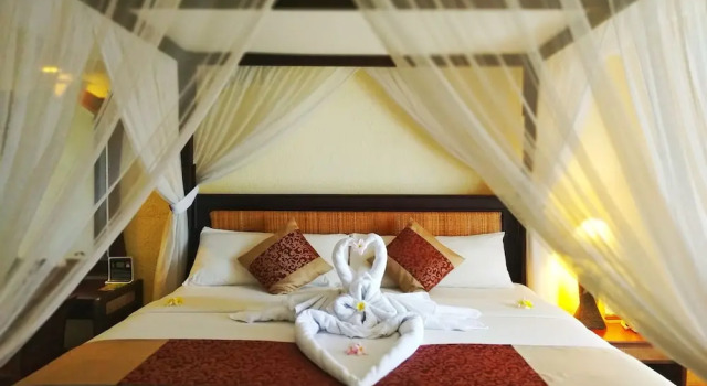 Люкс с балконом и с видом на море Nugraha Lovina Seaview Resort & Spa