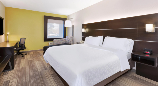 Holiday Inn Express Detroit-Warren/General Motors Technology Center, an IHG Hotel, Prenota Hotel Warren 