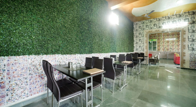 Capital O 70965 Sudhir Hotel And Banquet, Забронировать Отель Отели Алипур 3 звезды, 3*