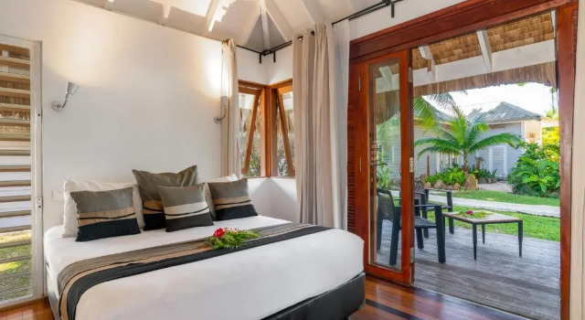 Бунгало с видом на сад Moorea Beach Lodge