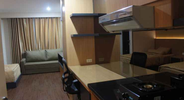Studio Room at Sentraland Apartment (Lt. 15), Prenota Appartamento Appartamenti a Semarang, vicino a Simpang Lima, Appartamento