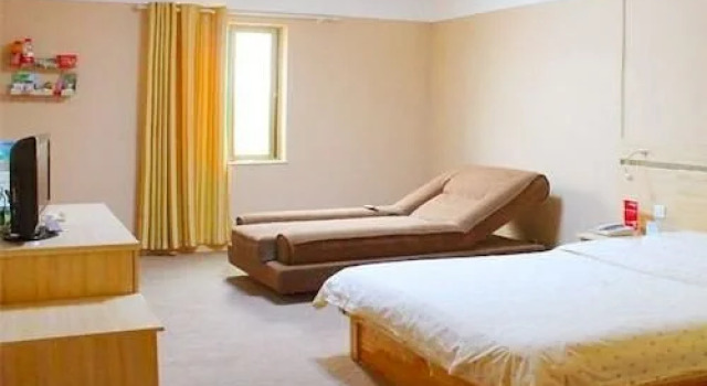 Jixing Business Motel, Boek Motel Weifang Shandong
