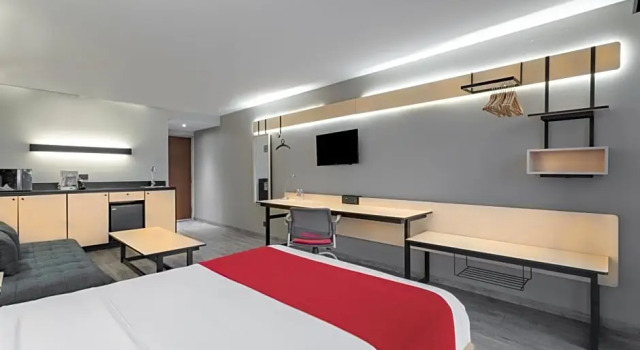 Номер Superior City Express by Marriott Guadalajara Aeropuerto