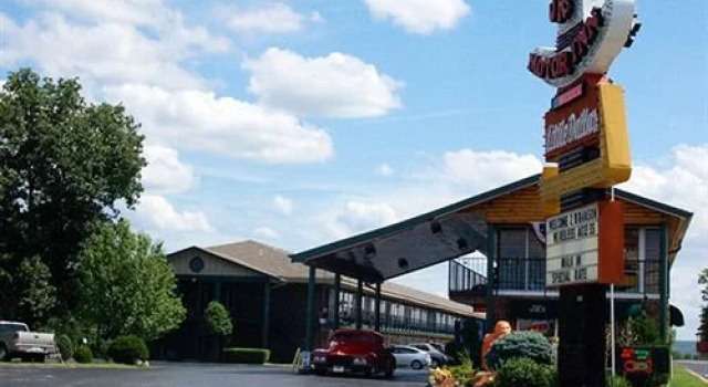 Jr'S Motor Inn, Забронировать Отель Отели Table Rock Lake с парковкой, Парковка