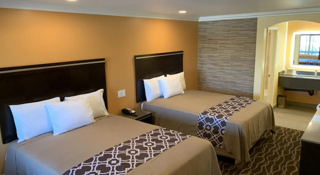 Industry Inn & Suites