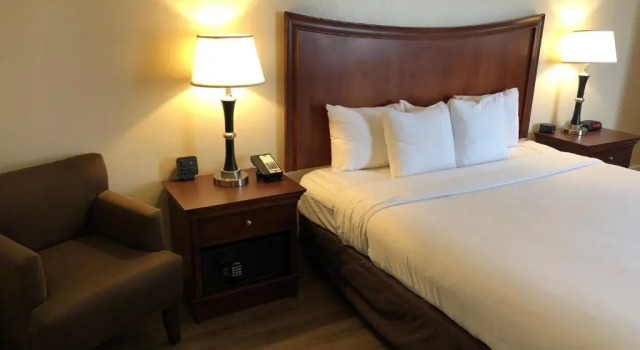 Номер Standard Blu Pacific Hotel
