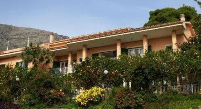 Hotel Villa Degli Aranci, Réserver Hôtel Maratea Basilicilate