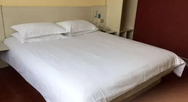 HanTing Hotel (Linshu), Prenota Hotel Hotel a Shandong con parcheggio, Parcheggio