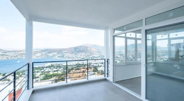 Triplex Villa with Fantastic View in Bodrum, Rezervovat Vila Gundogan 