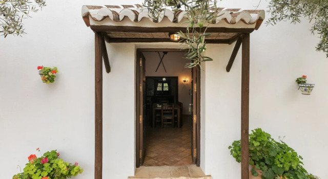 Cottage in Antequera with Pool near El Torcal, Book Vacation Home Antequera Malaga Province