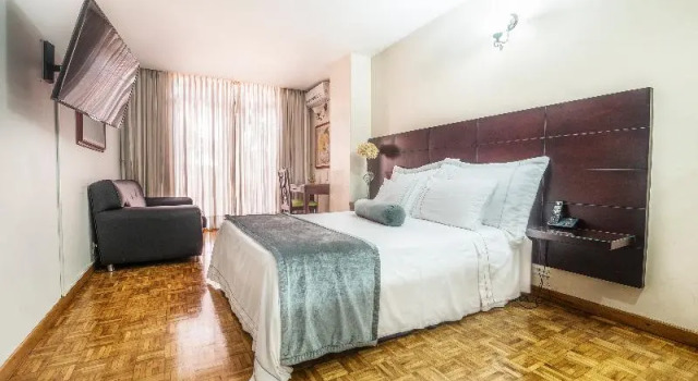 Двухместный номер Standard с балконом Hotel Torre Poblado