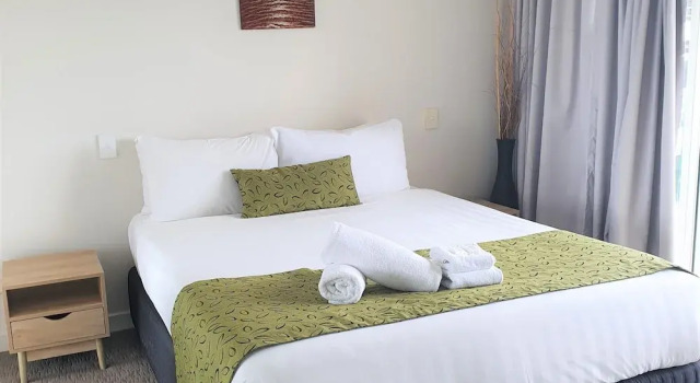 Апартаменты Superior с 2 комнатами с балконом и с видом на океан Pacific Surf Absolute Beachfront Apartments