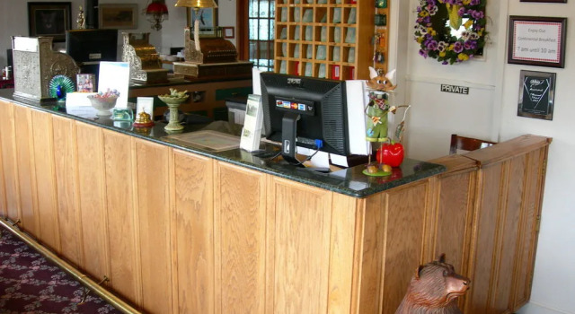 Walker River Lodge, Rezerwuj Hotel Hotele w Eastern Sierra z basenem, Basen