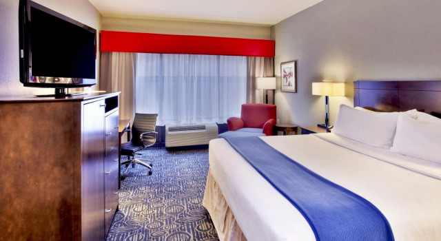 Двухместный номер Standard Holiday Inn Express & Suites Oak Ridge by IHG