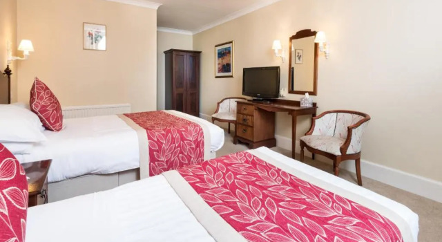 Двухместный семейный номер Standard Sunbank House Metro Hotel