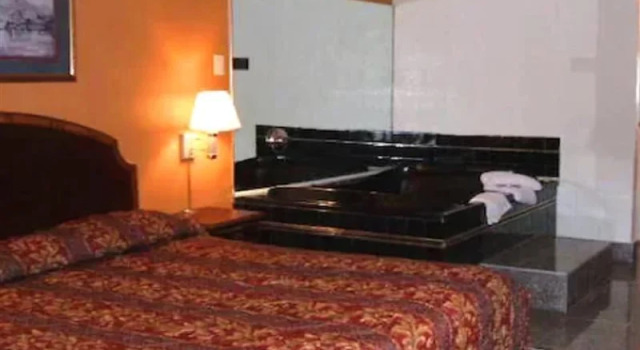 A Victory Inn and Suites - Detroit, Varaa Hotelli Detroit 