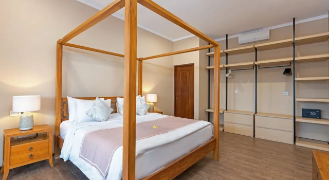 Kerta Mani Canggu, Book Villa Hotels in Tibubeneng with a Pool, Swimming Pool