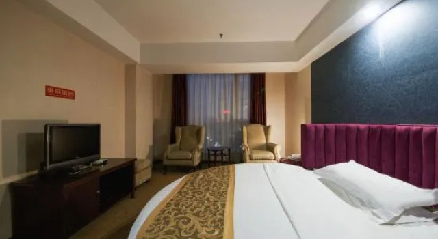 Люкс Nishi Kingmau Hotel