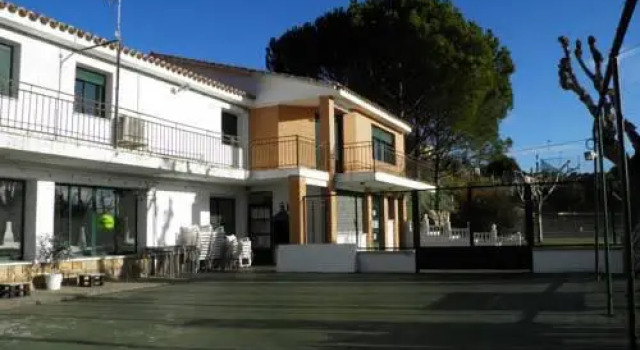 Albergue la Pizarra, Забронировать Хостел Хостелы Sierra de Guadarrama, Хостел