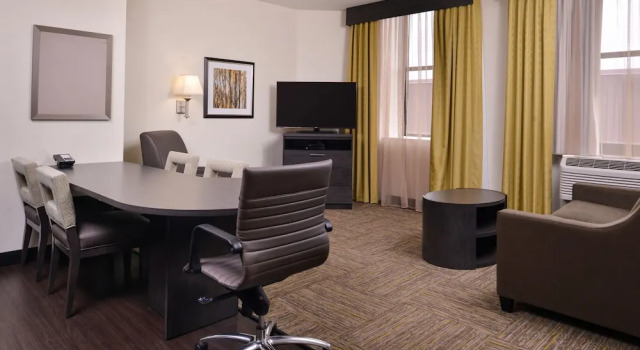 Люкс c 1 комнатой Candlewood Suites Terre Haute by IHG