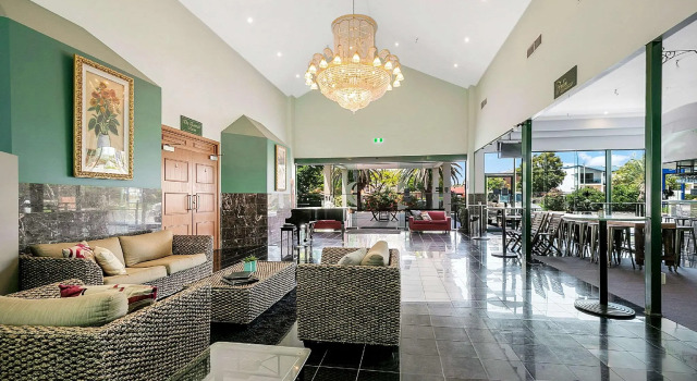 Кровать в общем номере Comfort Hotel Pacific Cleveland