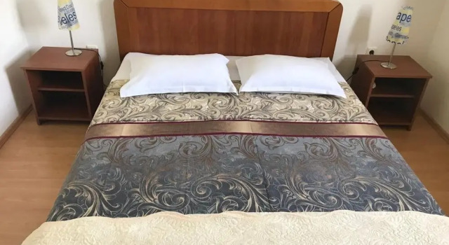 Deni - 30 m From sea - A3, Rezerwuj Hotel Hotele w Split-Dalmatia County z parkingiem, Parking