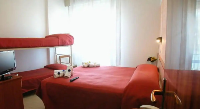 Номер Standard TYC Hotel