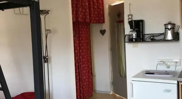 Studio 801, Prenota Hotel Hotel a Alvernia con parcheggio, Parcheggio