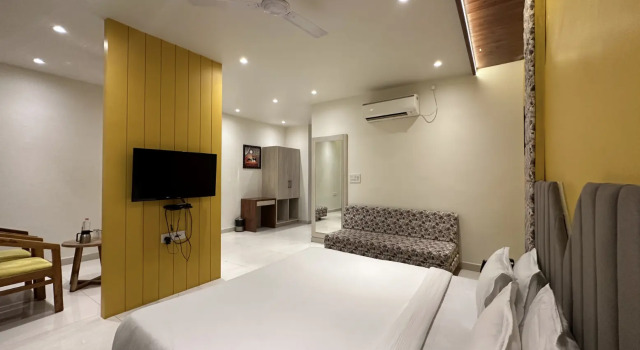 AB Hotel and Restaurant