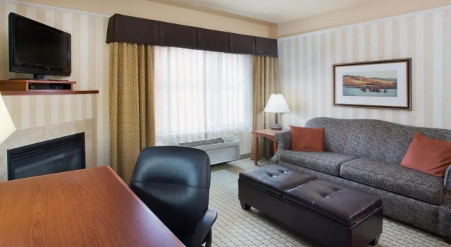 Номер Standard с видом на реку Holiday Inn Express Hotel & Suites Astoria by IHG