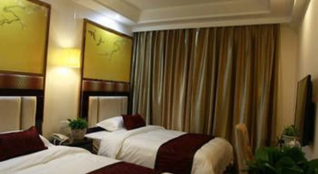 Golden Cube Grand Hotel, Boek Hotel Hotels in Chengdu met parkeren, Parkeren