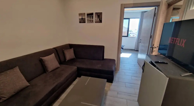 Апартаменты c 1 комнатой Privet 34 Near Downtown Kh&sh