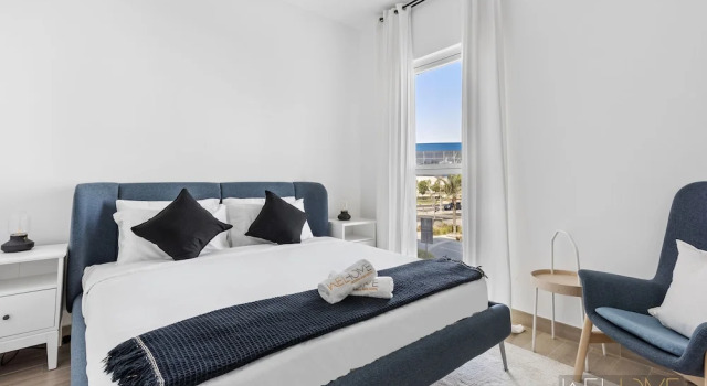 WelHome - Apt Close to Yas Waterworld and Ferrari Circuits, Забронировать Апартаменты/квартира Остров Яс Абу-Даби, рядом с Трасса Форумлы-1 Яс-Марина
