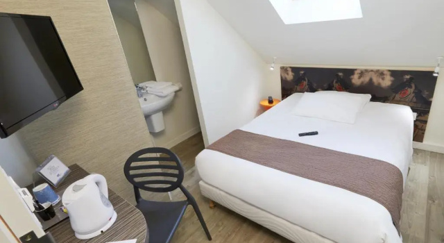 Одноместный номер Standard DEMAIN Hôtel