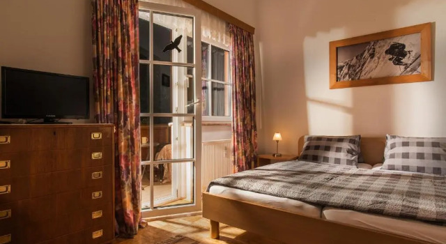 Ferienwohnung Salzburg, Забронировать Отель Брукк-ан-дер-Гросглоккнерштрасе Europa Sportregion